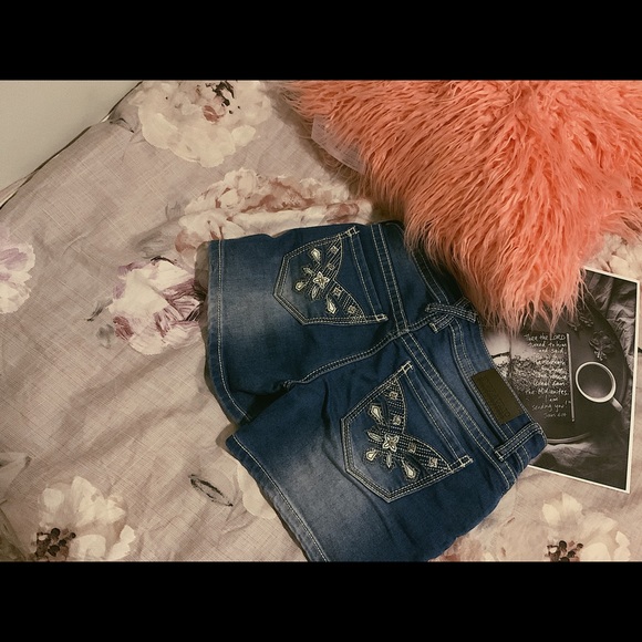 Embellished Jean Shorts | Hydraulic - Picture 2 of 4